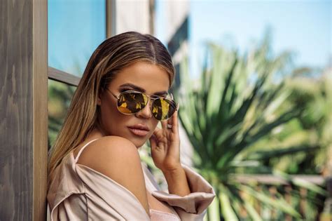 khloe kardashian sunglasses 2024